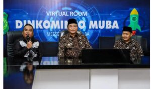 280425